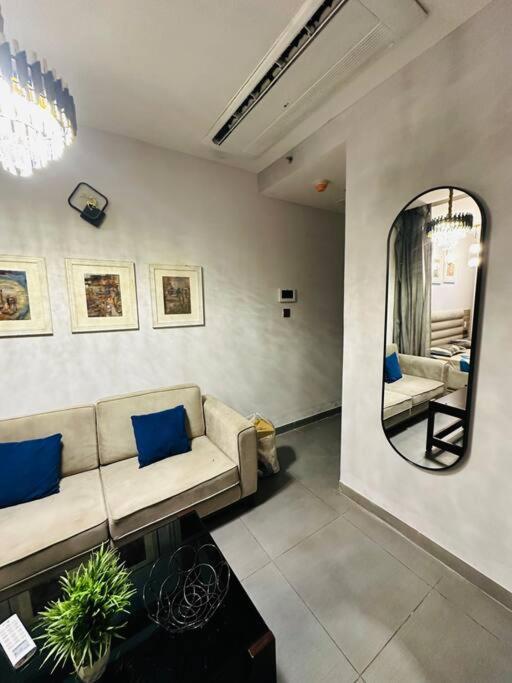 Minimalist Haven At 26th Floor Supernova Apartment New Delhi